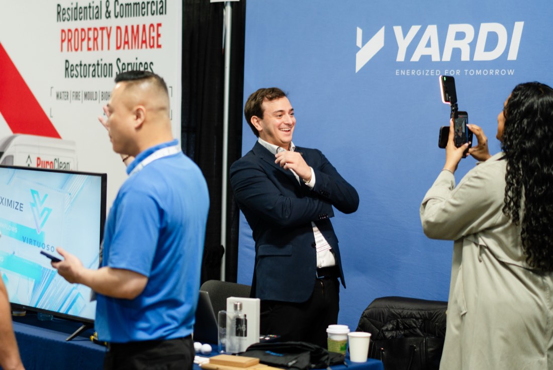 Trade show photography in Toronto
